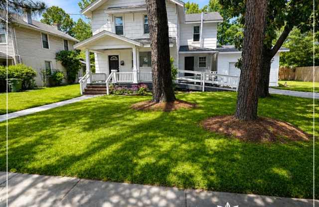 Amazingly Large 4 Bedroom 2 Bathroom Two Story Home located in the Chesterfield Heights area of Norfolk, VA photos photos