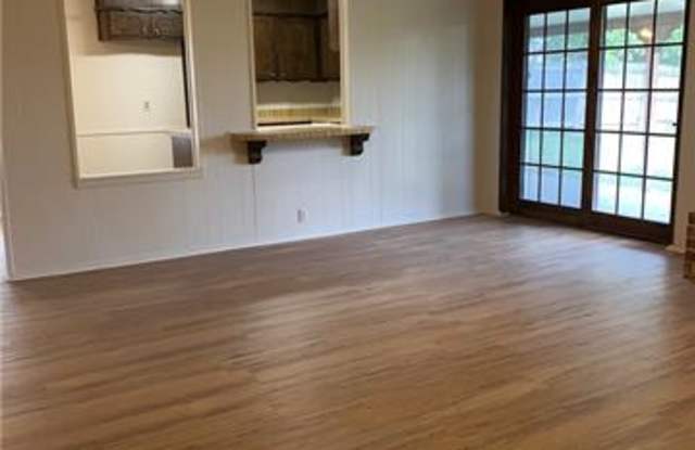 108 Lochness Lane Gallery 2