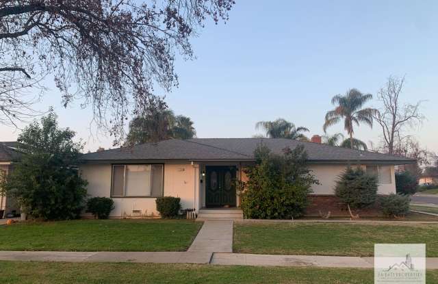 Must See! Lovely 3 Bedroom 2 Bath Home with Pool photos photos Must See! Lovely 3 Bedroom 2 Bath Home with Pool photos photos