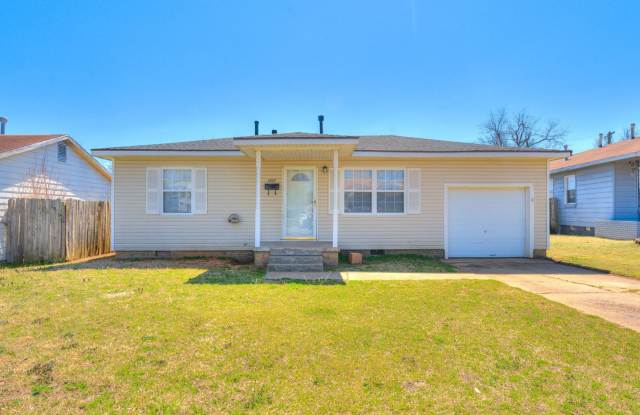 2 Bedroom, 1 Bath Home in Shawnee! photos photos
