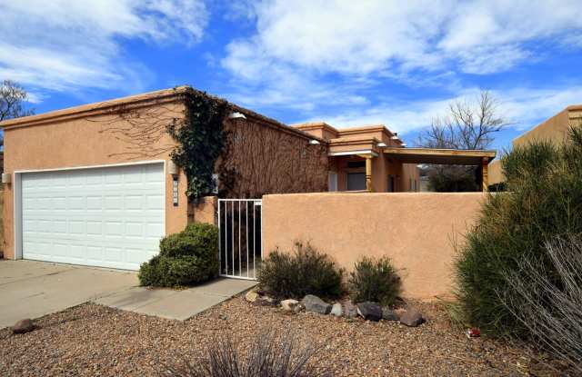 Great 2 Bedroom + Study Home In Taylor Ranch! photos photos