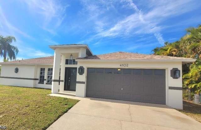 4102 SW 14th Avenue photos photos