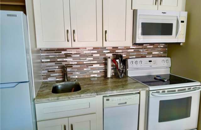 8701 Estero Boulevard Gallery 4