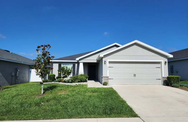 4-Bedroom, 2-Bathroom in Winter Haven photos photos