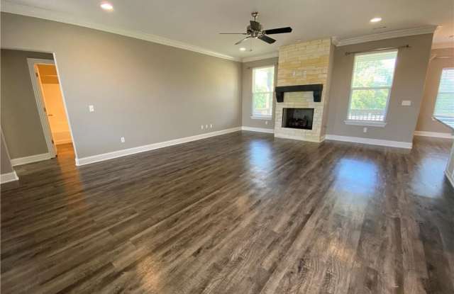 5812  W Mecklin  ST Gallery 4