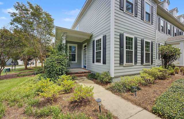 3977 FOUR OAKS Boulevard Gallery 1