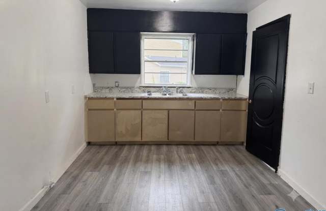 4944 Court G Gallery 4