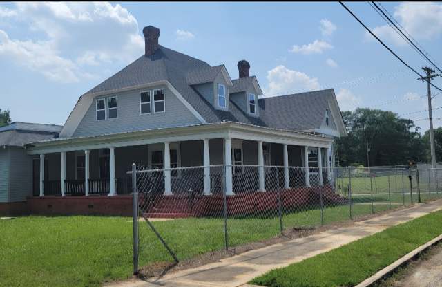 502 S School St photos photos