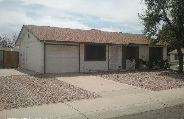 2601 E.  MICHIGAN AVE - 2601 East Michigan Avenue, Phoenix, AZ 85032