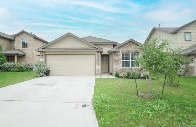 6310 KENDALL COVE Gallery 1