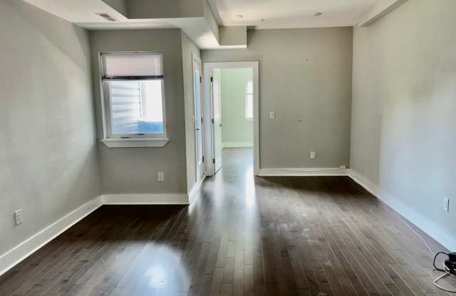 5334-36 CEDAR Avenue Gallery 1