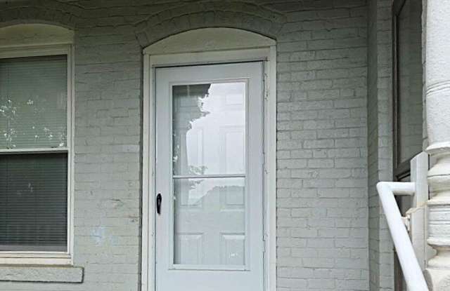 68 Hungerford Alley Gallery 4