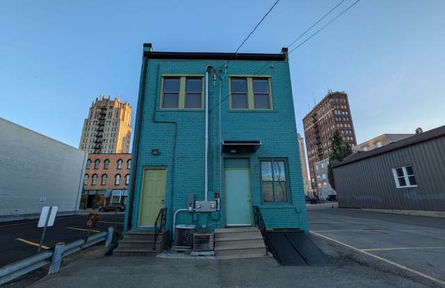 142 W Pearl St #2 Gallery 2