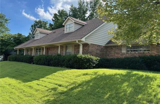 2100 S 70th ST - 2100 South 70th Street, Fort Smith, AR 72903