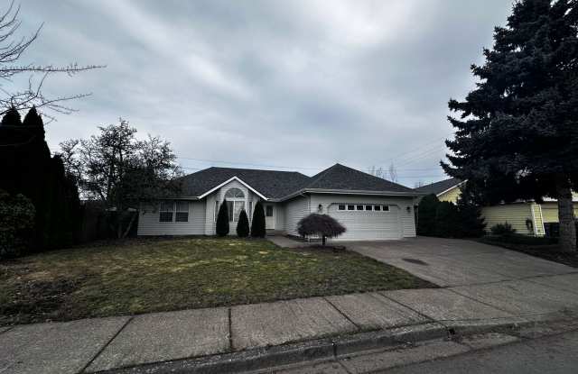 Beautiful 3-bedroom Home In The Cal Young Neighborhood photos photos