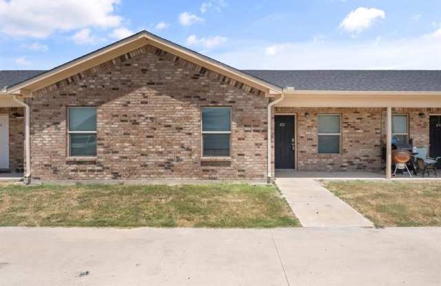 470 Derrs Chapel Road - 470 Derrs Chapel Road, Ellis County, TX 76651