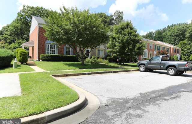 2 ISLAND RUN Court photos photos 2 ISLAND RUN Court photos photos