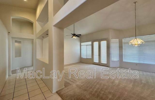2744 E Amberwood Dr Gallery 3