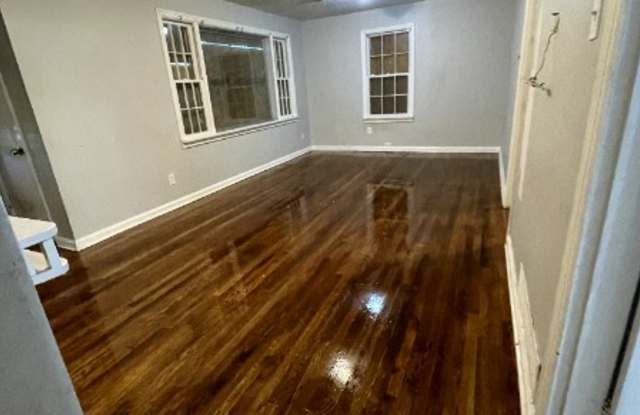 2161 Clifton Ave photos photos