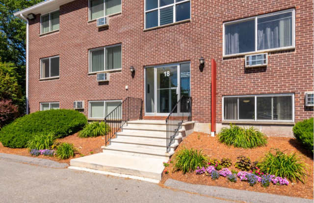 Meadow Lane Apartments Gallery 2