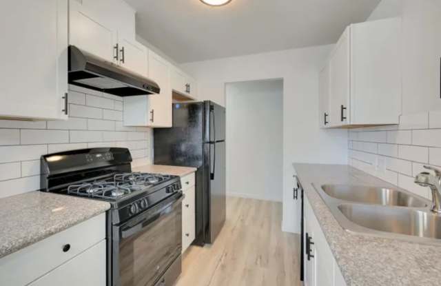 Colonial Garden Apartments photos photos
