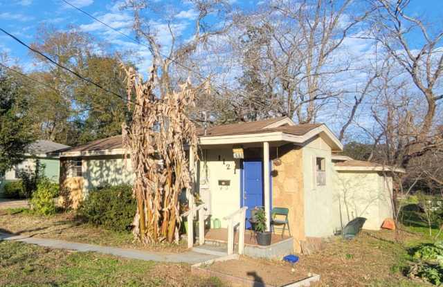 SPACIOUS 2/2 w/ Wood Floors, Washer/Dryer, Office,  Carport! Walk to Midtown Night Life! Available Feb 21st for $1200/month! photos photos