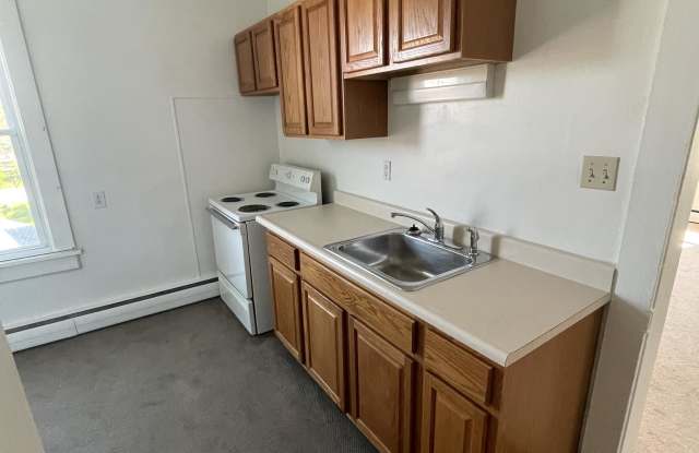 429 Oakland Avenue - 2 photos photos