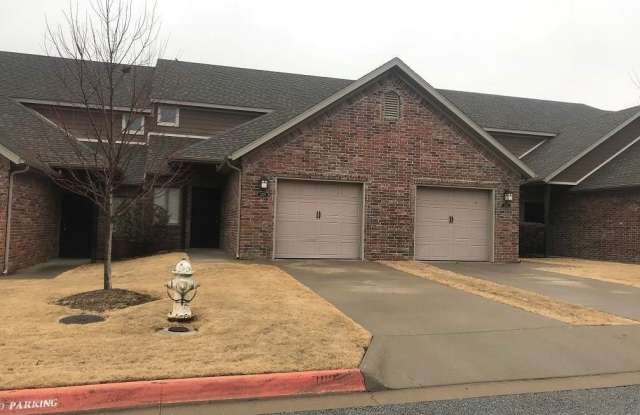 3169 Montrail  PL photos photos
