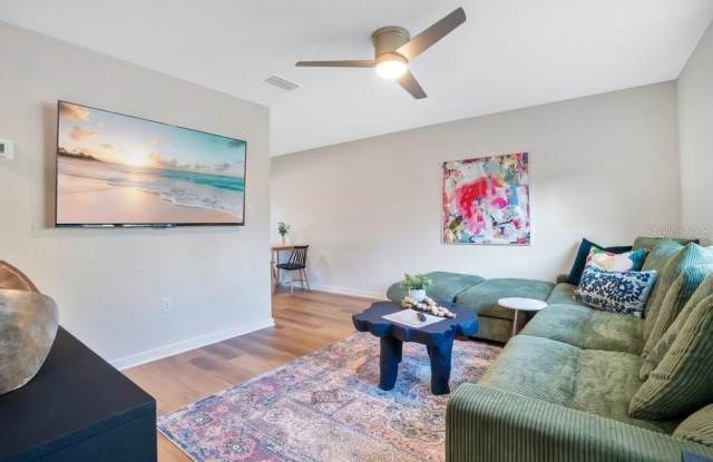 122 E BELMAR Street Gallery 3