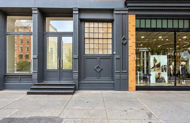 81 WOOSTER Street Gallery 2