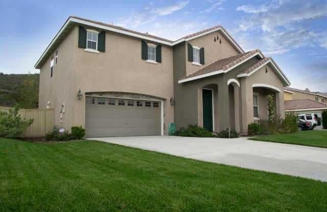717 Via Barquero - 717 Via Barquero, San Marcos, CA 92069