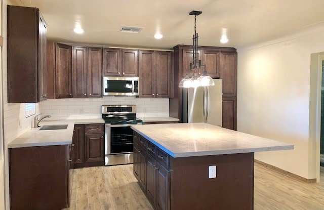 Gorgeous fully remodeled in Central Tucson Pre Lease August 2023 photos photos