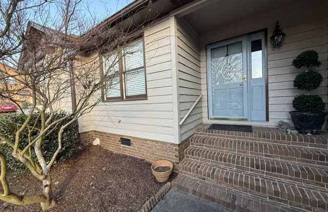 101 Sunningdale Court - A Gallery 2