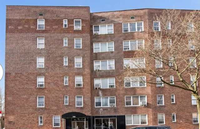 180 Van Cortlandt Park S - 180 Van Cortlandt Park South, Bronx, NY 10463