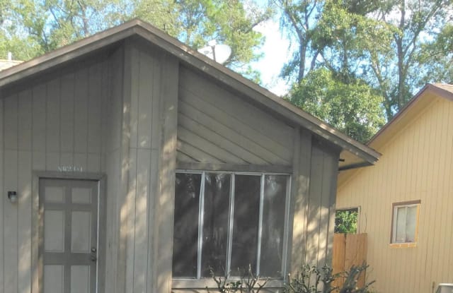 8621 MC GLOTHLIN ST - 8621 Mcglothlin Street, Jacksonville, FL 32210