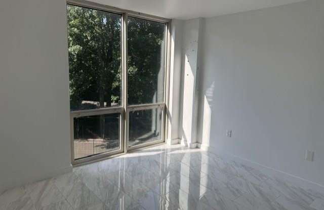 2870 Pharr Court S NW Gallery 3