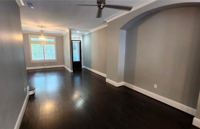 4727 Cypress Gallery 4