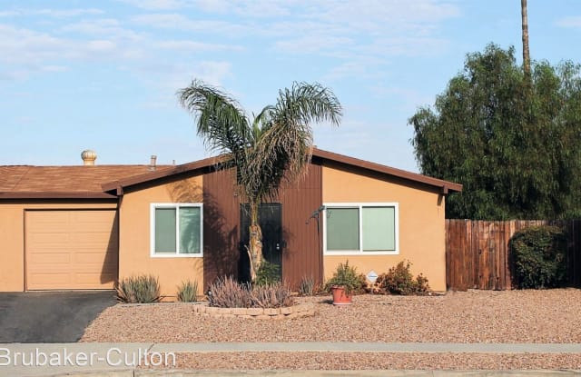 341 Calle Nogales - 341 Nogales, Hemet, CA 92545