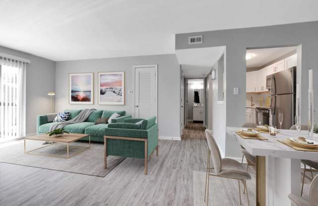Station J-Town Apartments Gallery 4