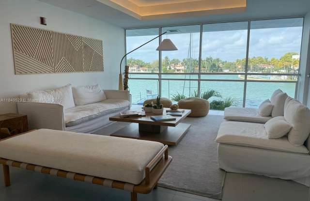5900 Collins Ave photos photos
