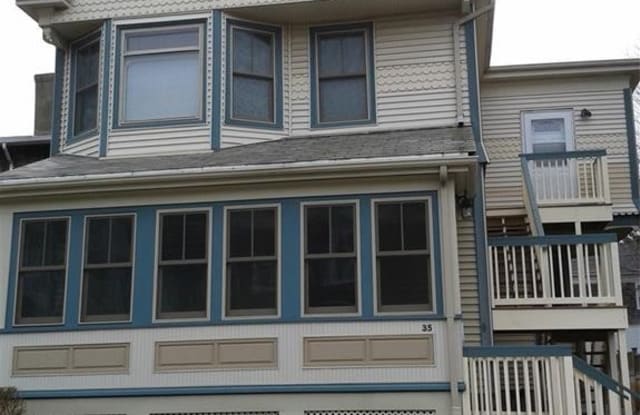 35 Mann Avenue - 35 Mann Avenue, Newport, RI 02840