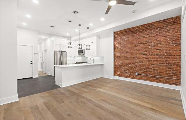 612 WASHINGTON ST Gallery 4