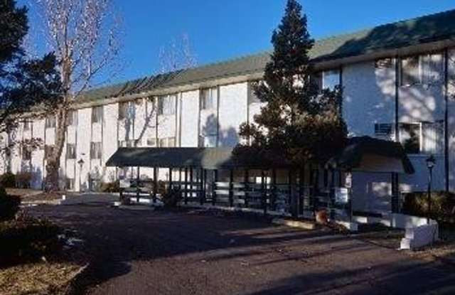 Great location off Leetsdale/Parker and Florida with lots of amenities such as AC, pool, hot tub, club house, washer/dryer in building. photos photos