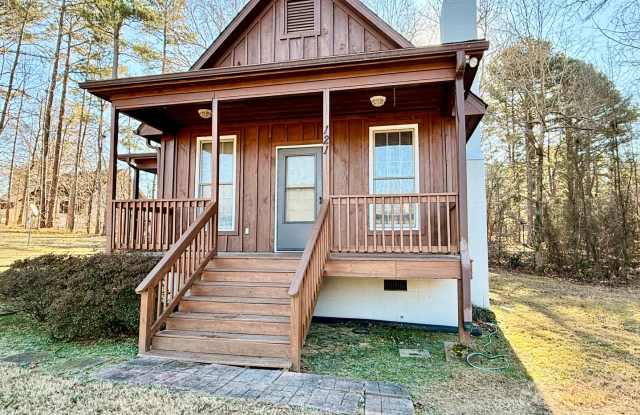 Rest. Relax. Recharge. Do it all at 121 Quail Springs Court! - 121 Quail Springs Court, South Hill, VA 23970