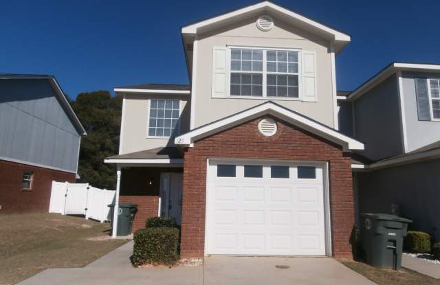 Wakefield Subdivision!! END UNIT photos photos