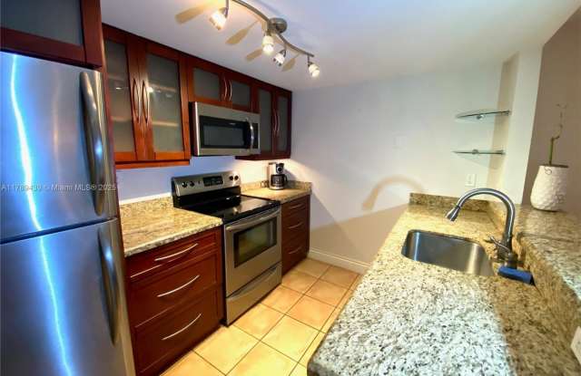 4530 SW 68th Ct Cir - 4530 Southwest 68th Court Circle, Glenvar Heights, FL 33155