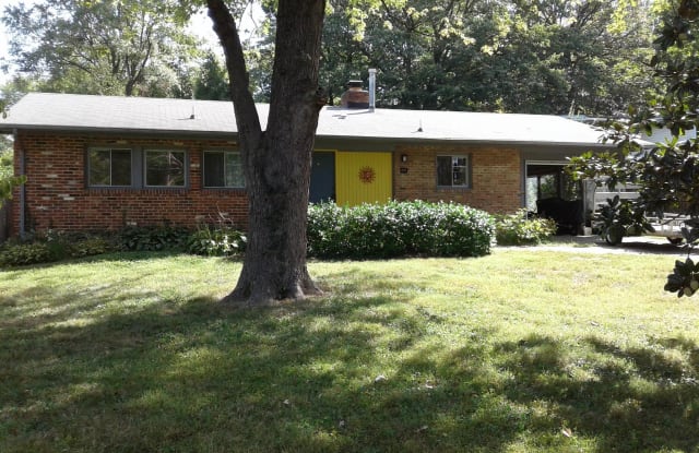 2919 PINE SPRING ROAD - 2919 Pine Spring Road, West Falls Church, VA 22042