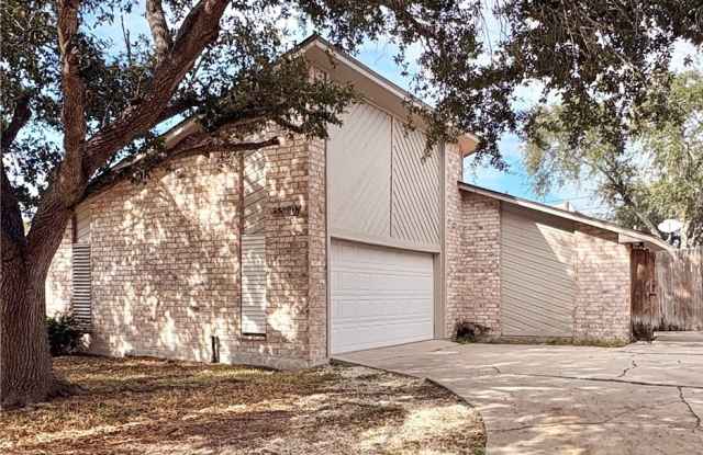 5530 Crossgate Drive N Gallery 1