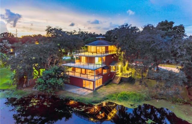 3233 E YUKON STREET - 3233 East Yukon Street, Tampa, FL 33604