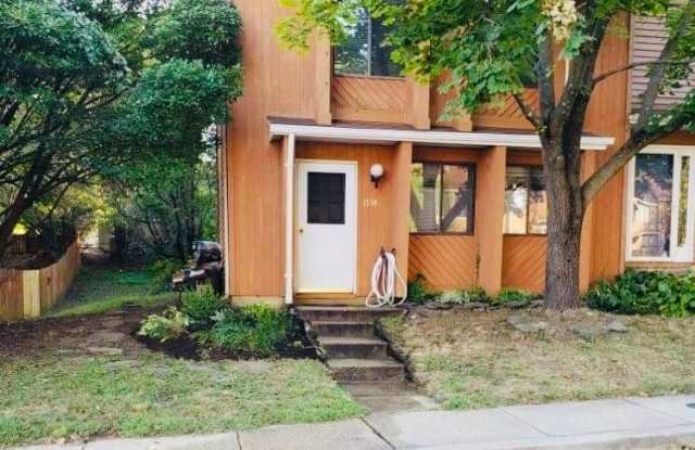 Broadneck Schools! End unit Townhome in Walnut Ridge! Easy access to Route 50! photos photos